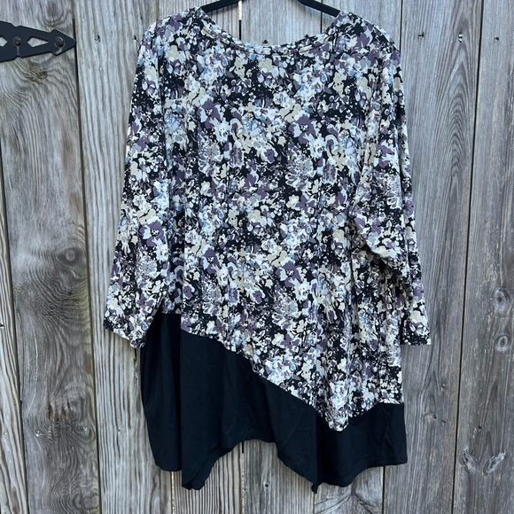 LOGO by Lori Goldstein Multi Color Floral Tunic Top Sz 1X - Picture 8 of 8